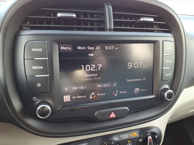 2022 Kia Soul LX photo 21