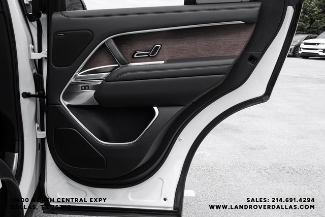 2023 Land Rover Range Rover SE photo 45
