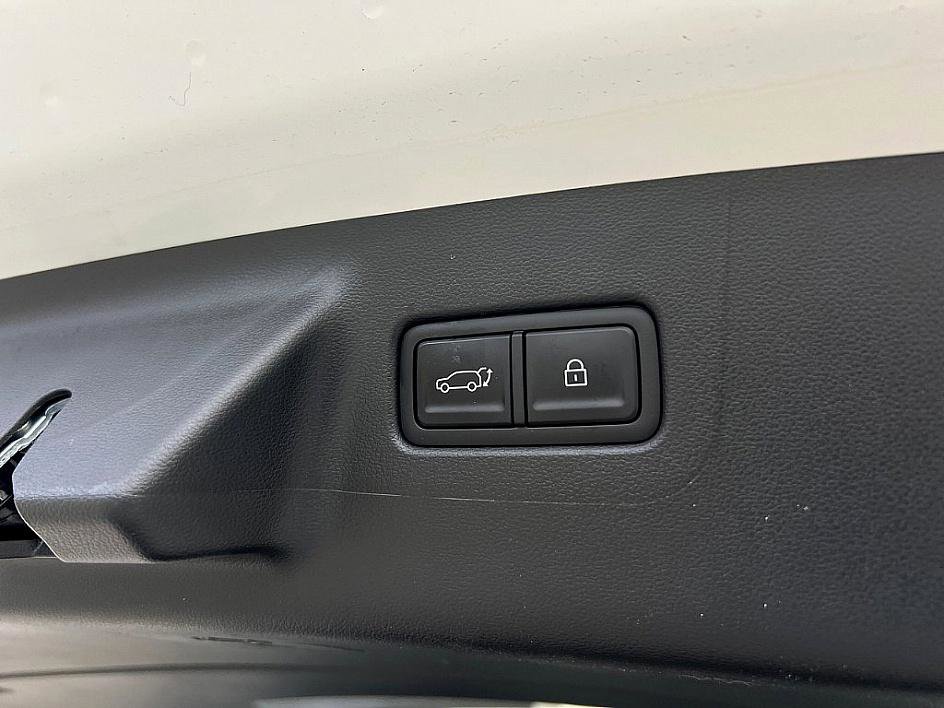 2025 Hyundai Santa Fe Limited photo 26