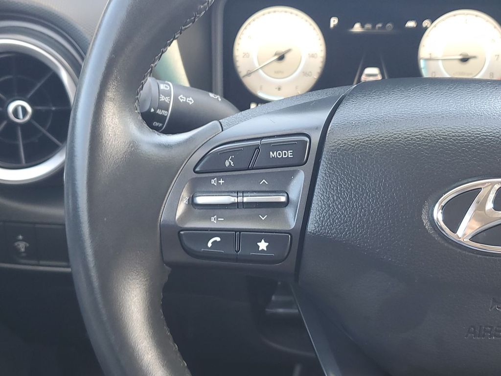 2023 Hyundai Kona Limited photo 32