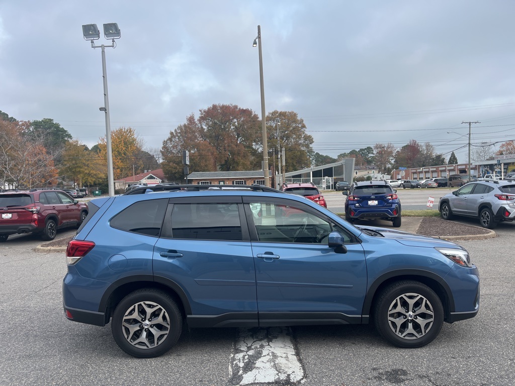 2019 Subaru Forester Premium photo 3