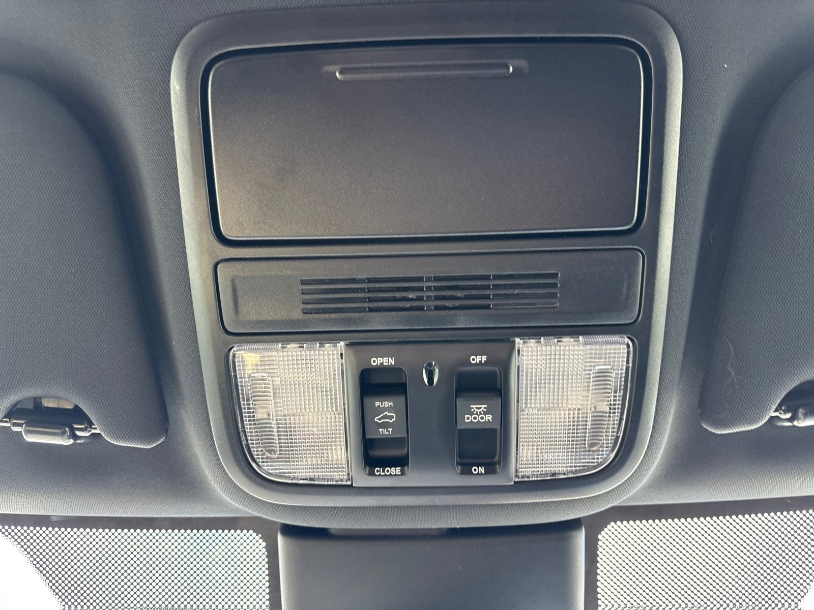 2026 Honda Odyssey Sport photo 4