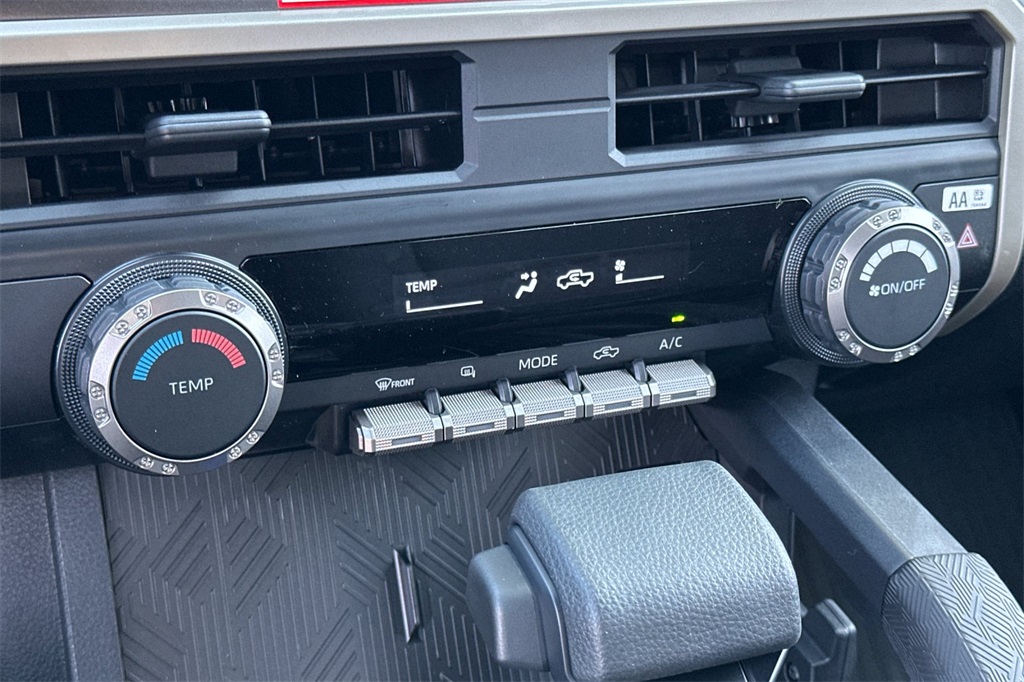 2025 Toyota Tacoma SR5 Double Cab photo 19