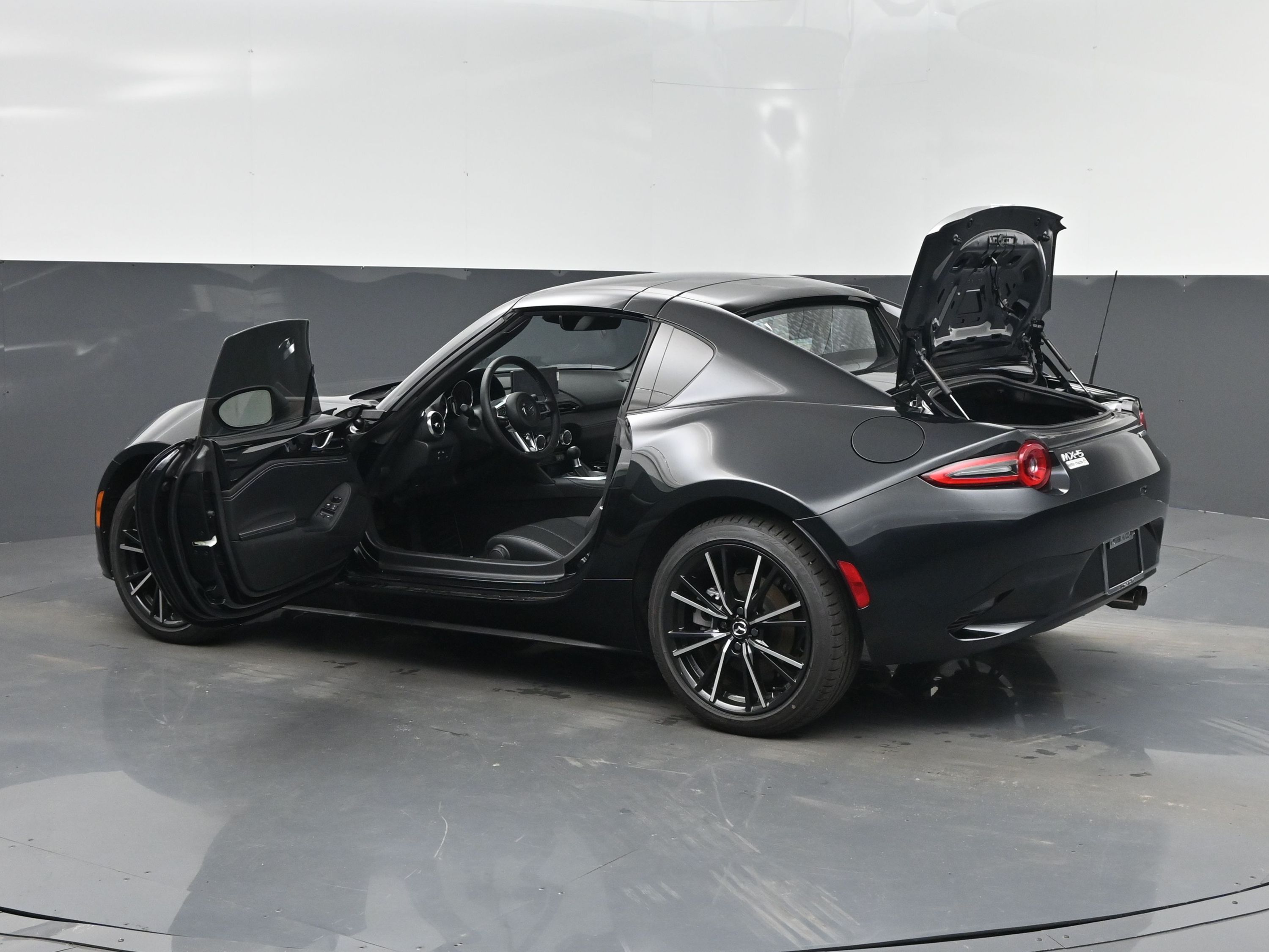 2025 Mazda MX-5 Miata Miata RF Grand Touring photo 30