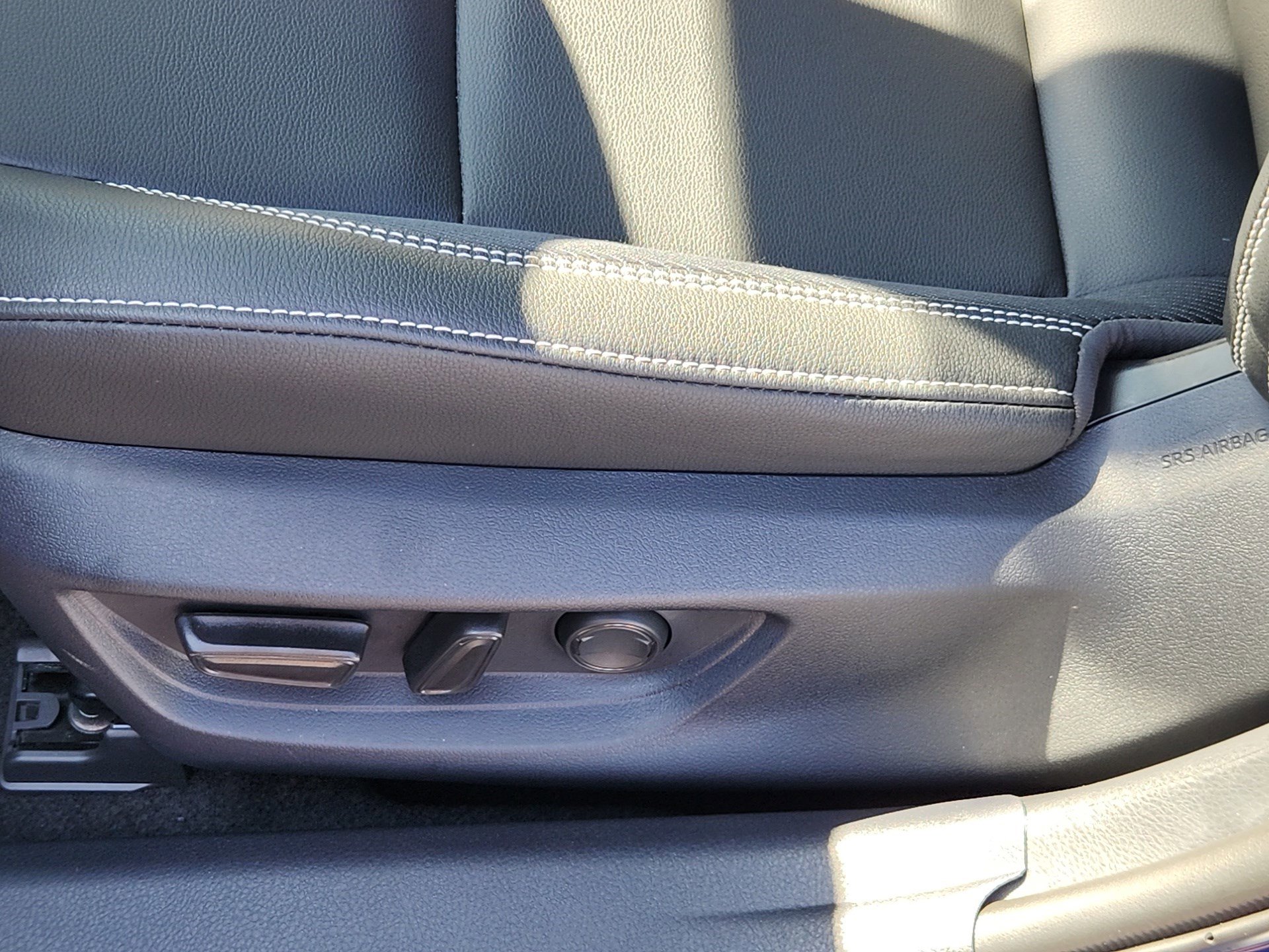 2025 Toyota Camry SE photo 21