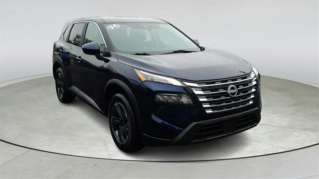 2024 Nissan Rogue SV's photo