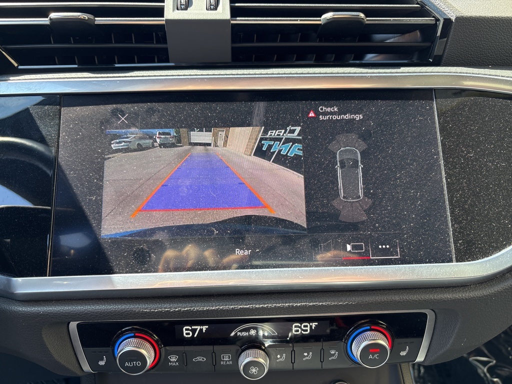 2022 Audi Q3 Premium photo 9