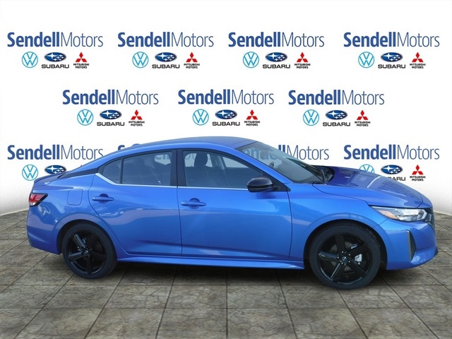 2024 Nissan Sentra SR photo 2