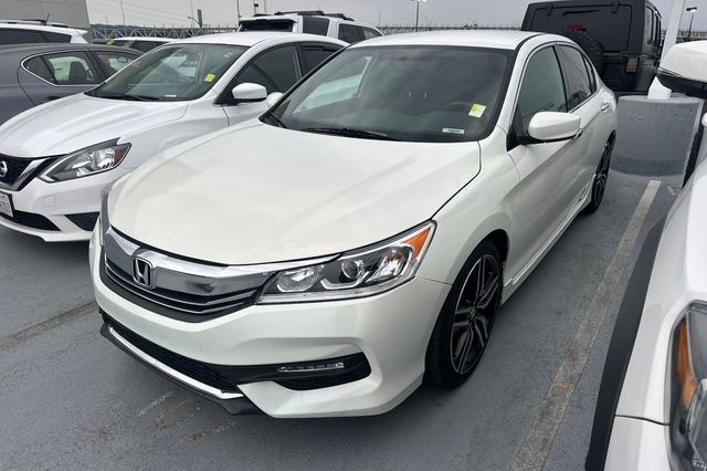 2017 Honda Accord Sport's photo