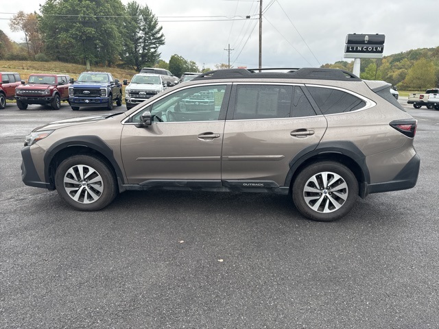 2023 Subaru Outback Premium photo 6