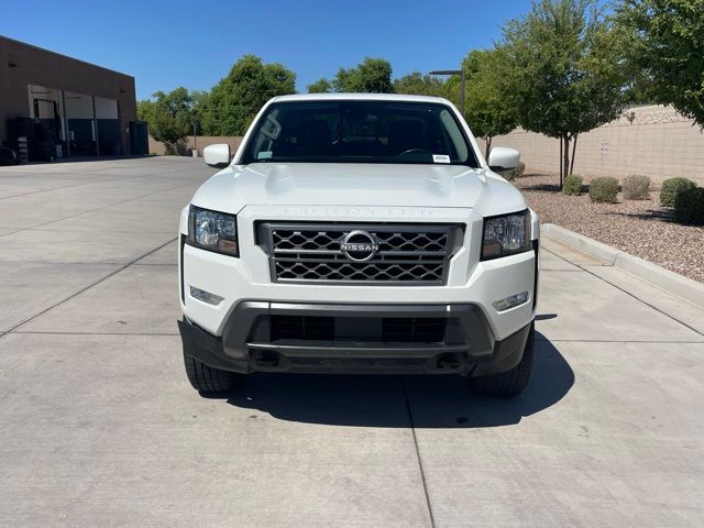 2024 Nissan Frontier SV photo 3