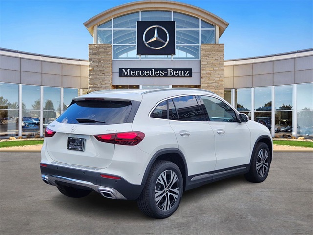 2026 Mercedes Benz GLA 250 4MATIC photo 3