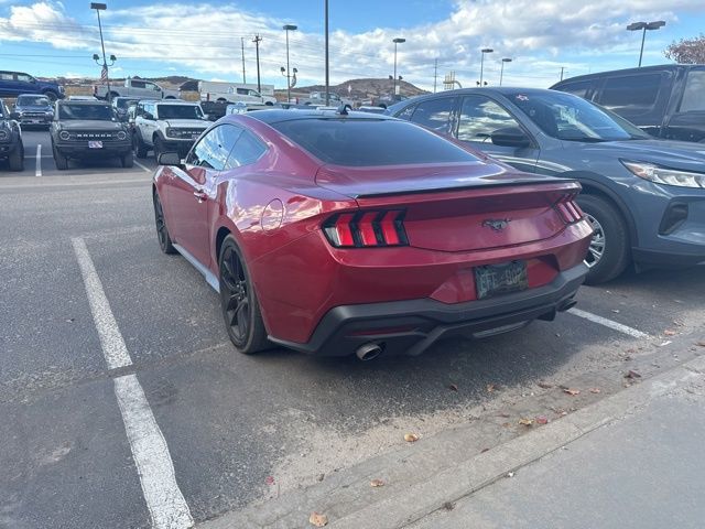 2024 Ford Mustang EcoBoost photo 2