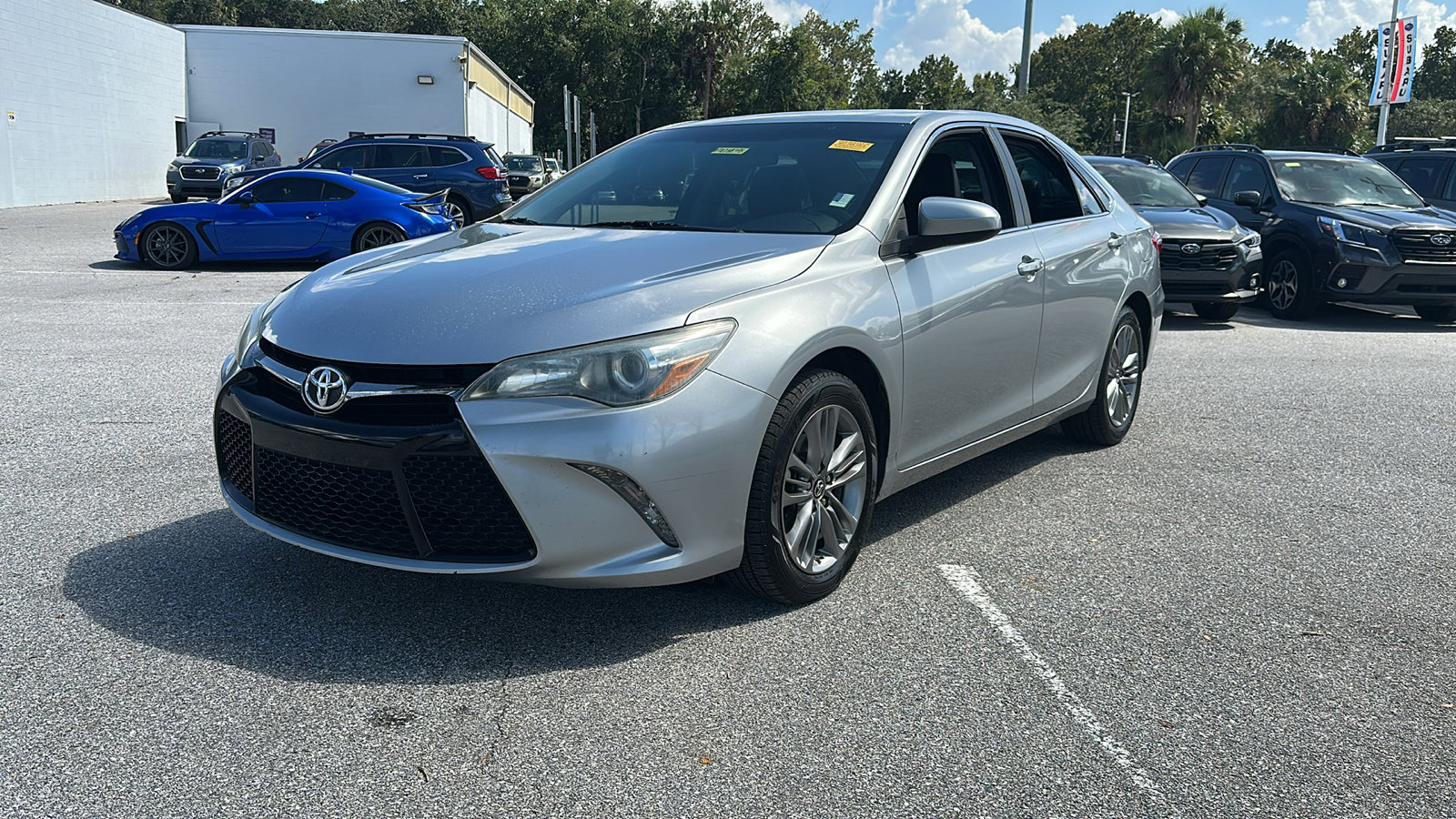 2017 Toyota Camry LE photo 3