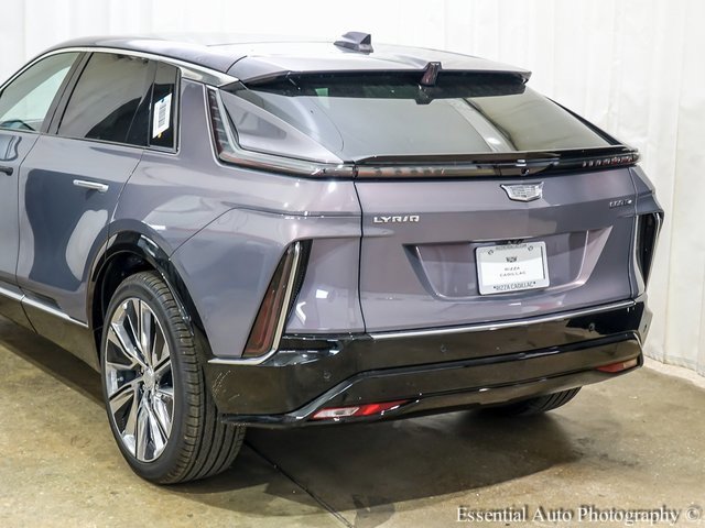 2025 Cadillac Lyriq Luxury photo 6