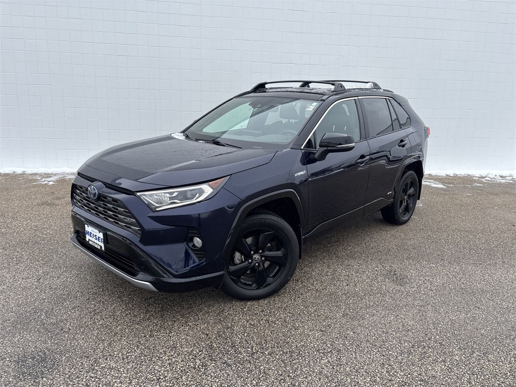 2021 Toyota RAV4 XSE's photo