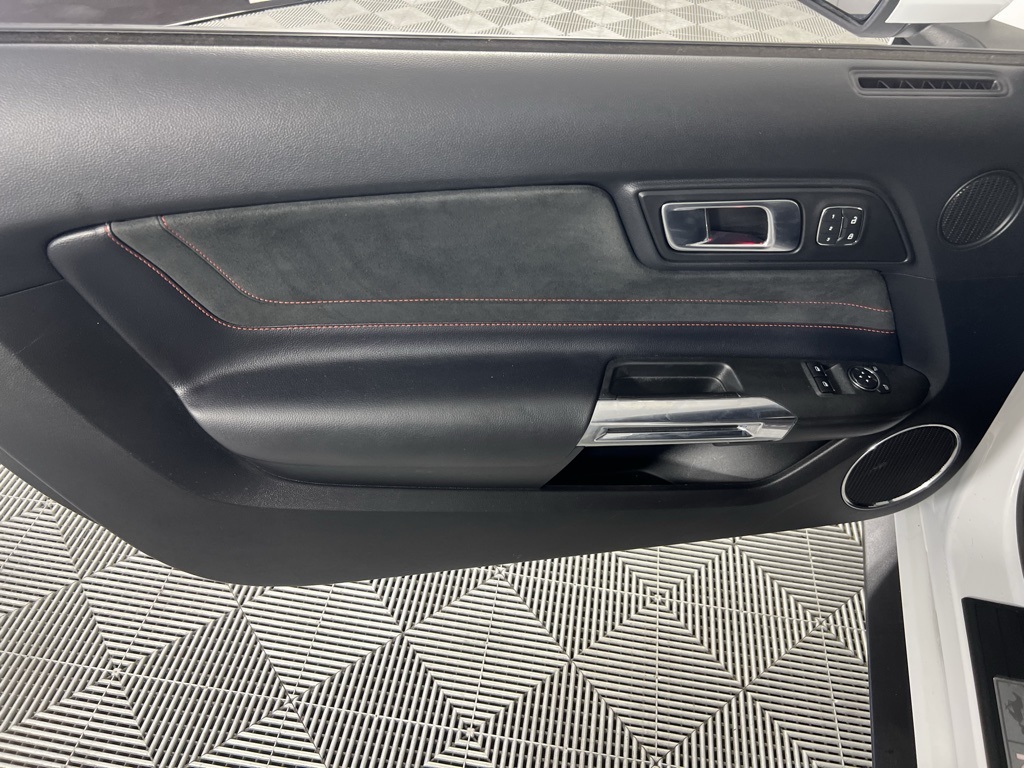 2020 Ford Mustang GT Premium photo 23