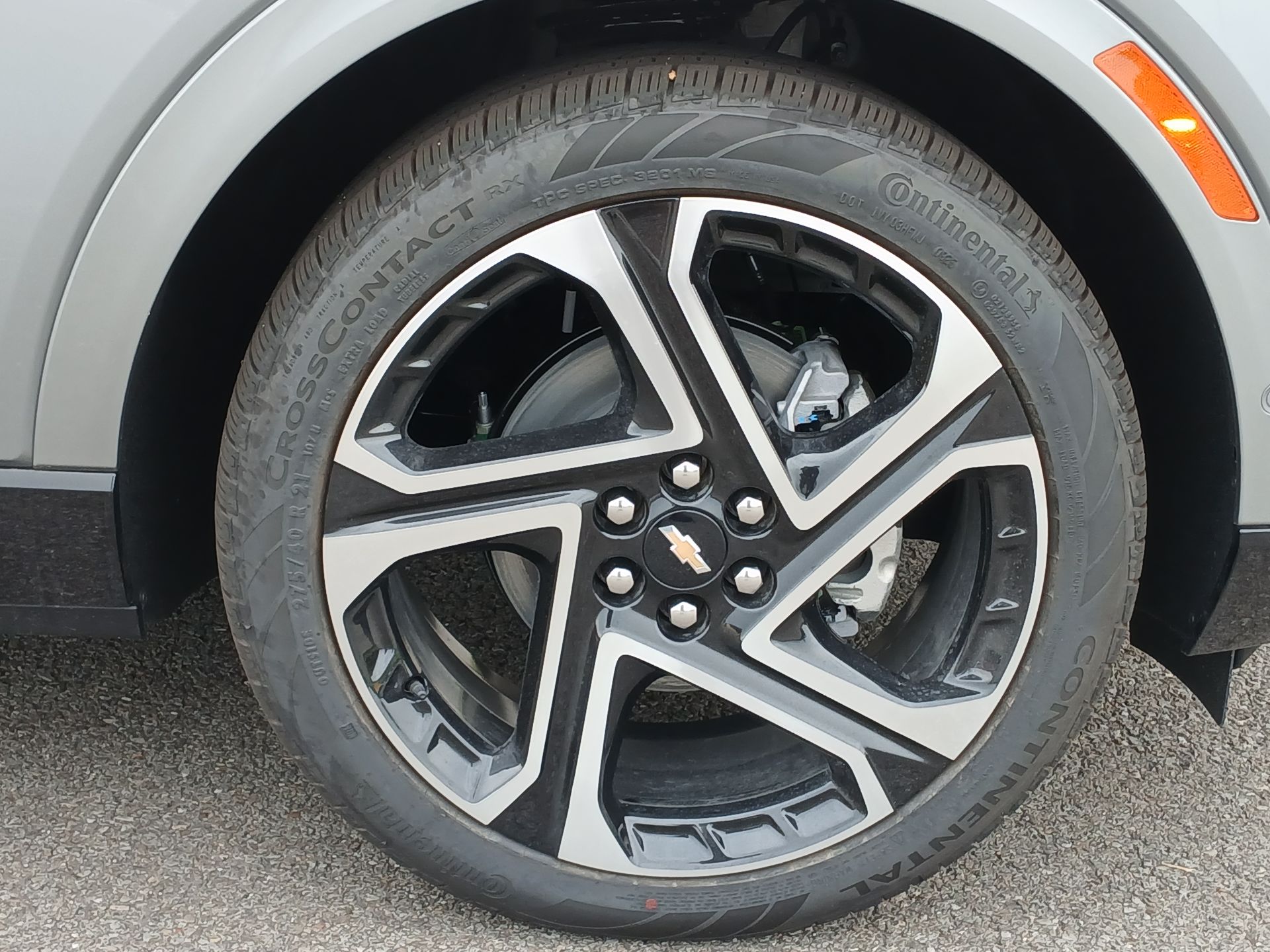 2025 Chevrolet Equinox EV 1LT photo 31