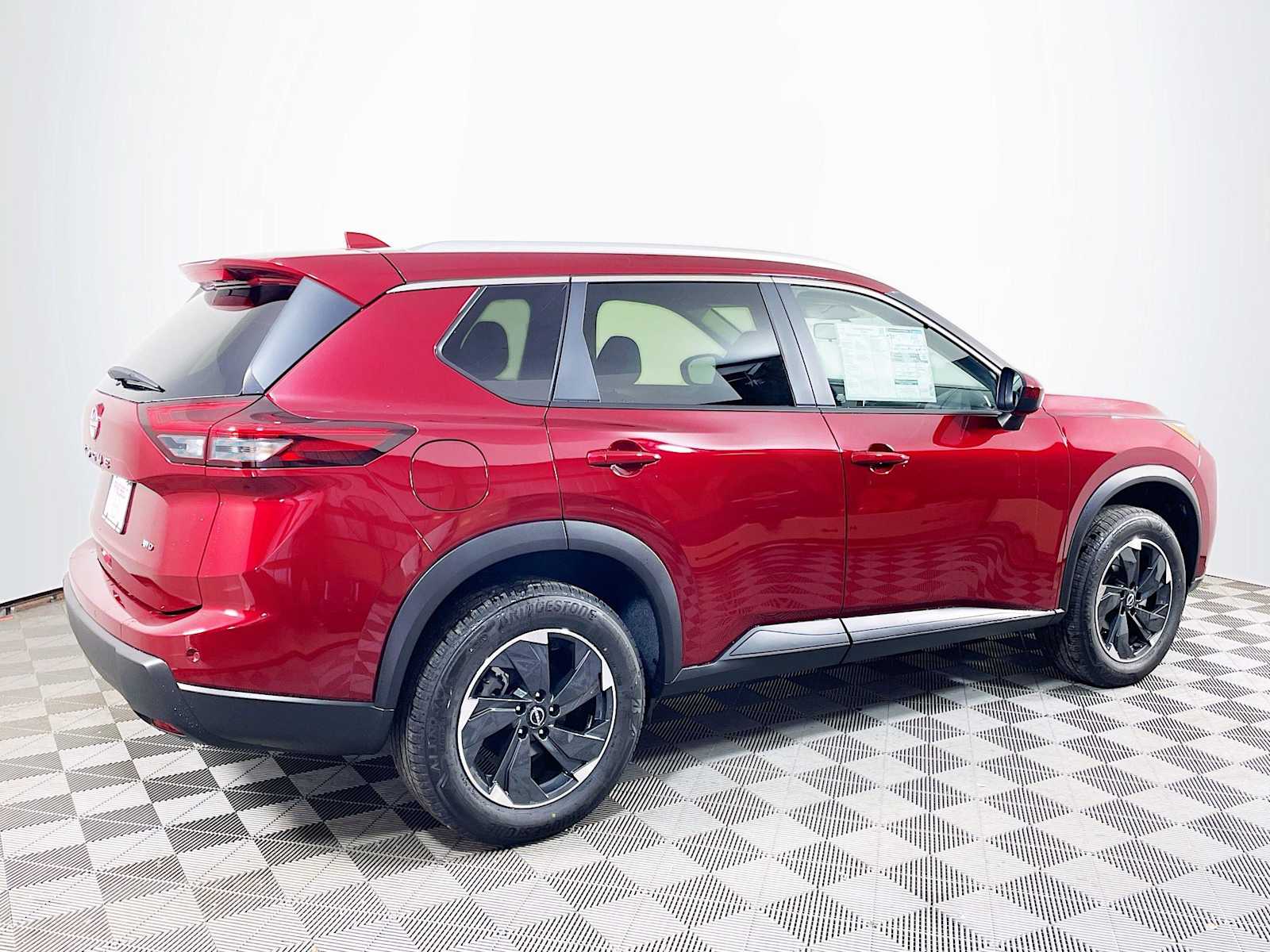 2026 Nissan Rogue SV photo 2