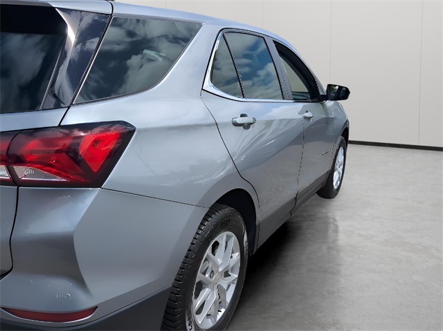2023 Chevrolet Equinox LT photo 4