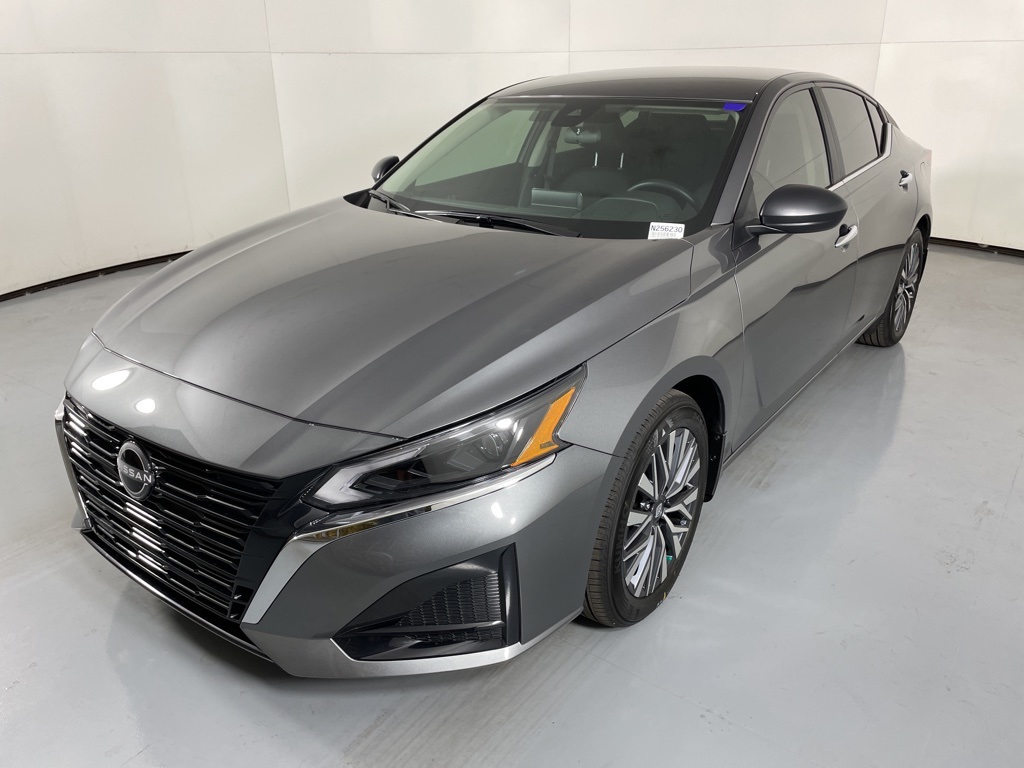 2025 Nissan Altima 2.5 SV photo 4