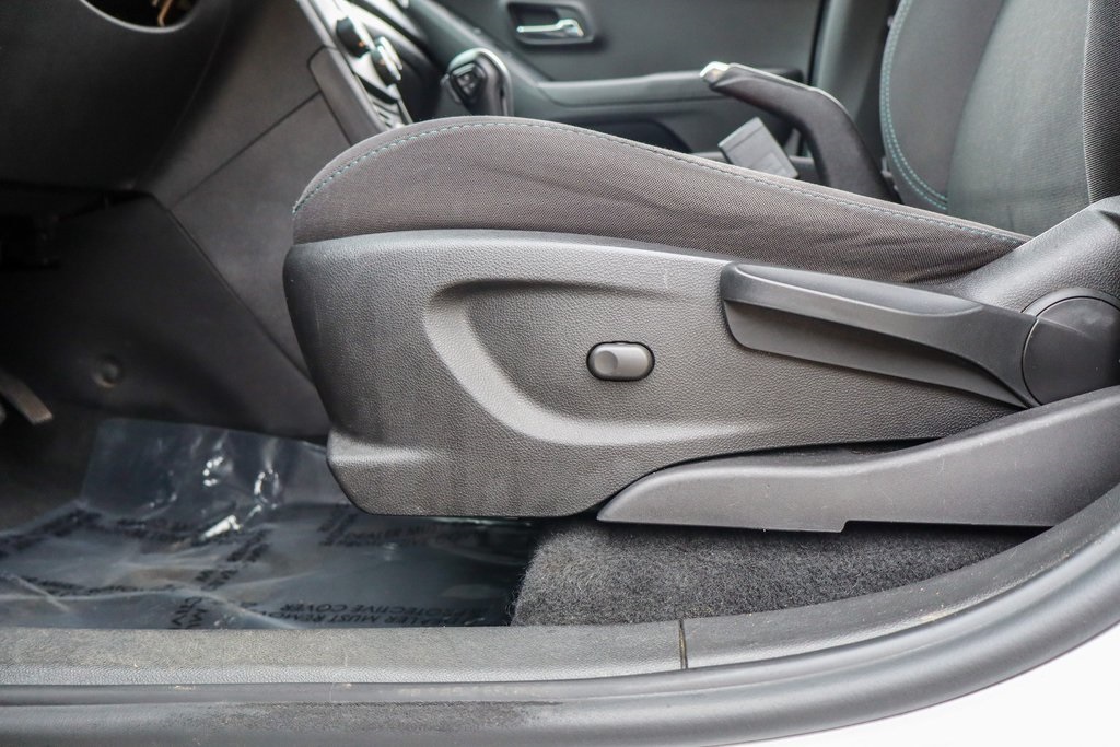 2016 Chevrolet Trax LS photo 15
