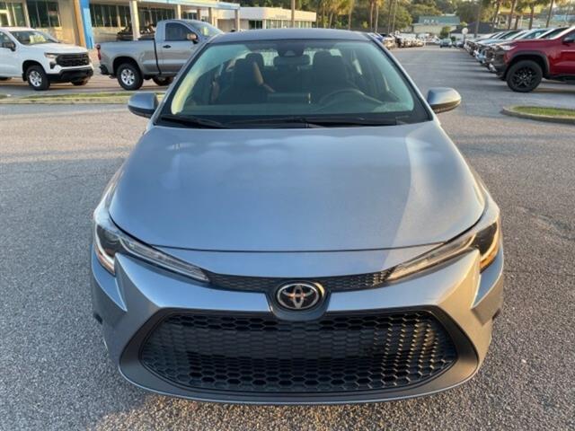 2022 Toyota Corolla LE photo 2