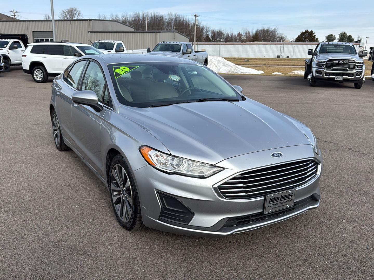 Used 2020 Ford Fusion SE with VIN 3FA6P0T92LR242492 for sale in Corydon, IN