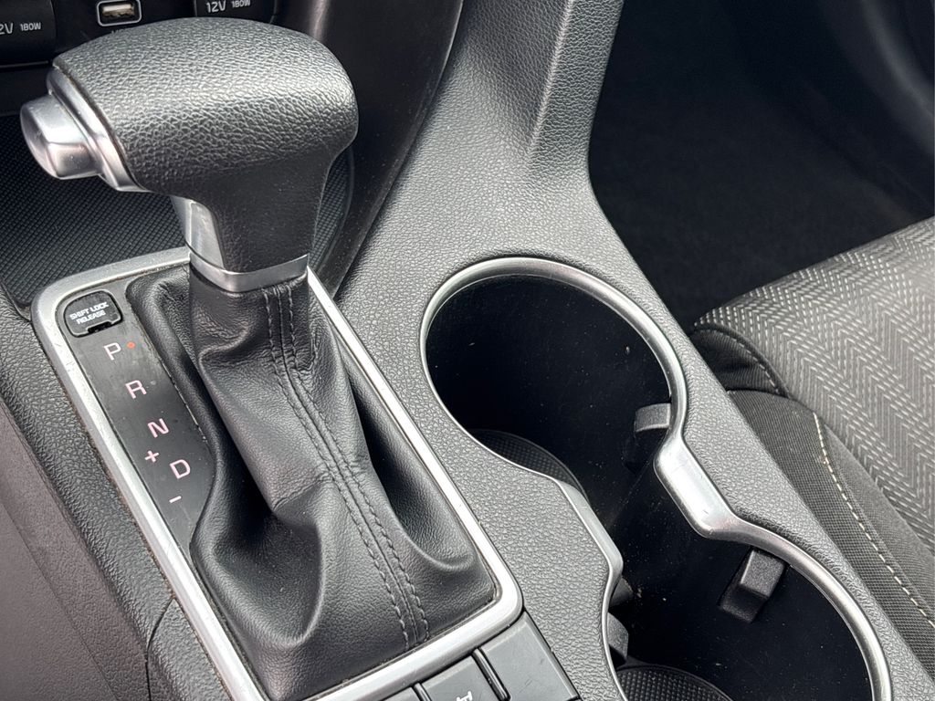2020 Kia Sportage LX photo 27