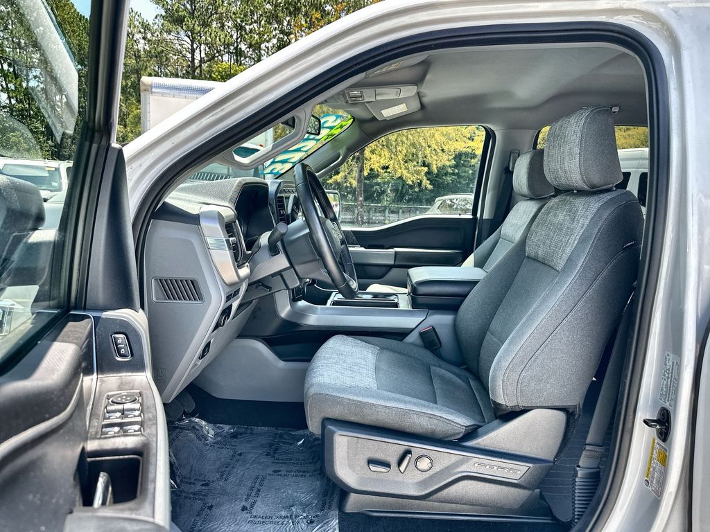 2023 Ford F-150 XLT photo 17