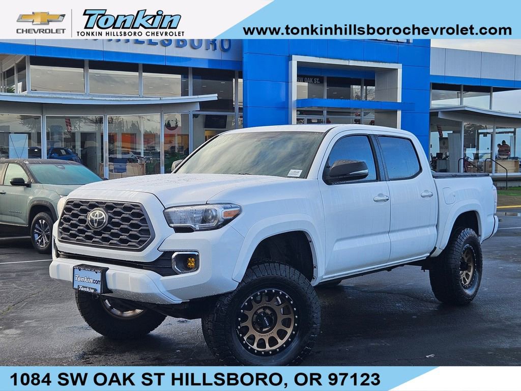 2017 Toyota Tacoma Limited's photo