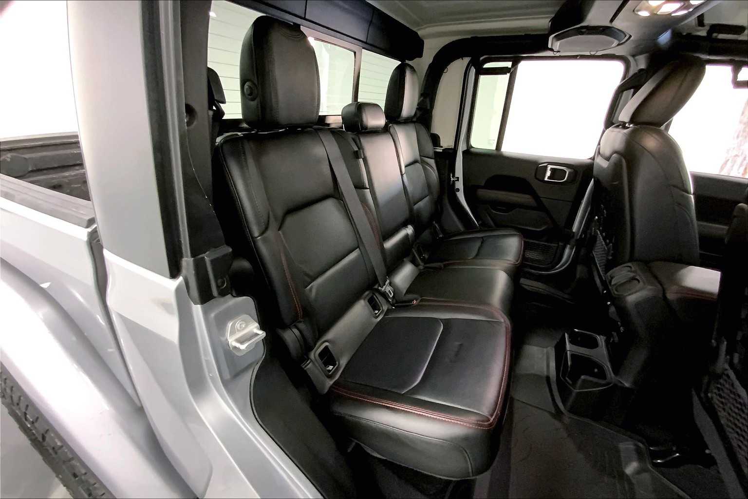 2021 Jeep Gladiator Rubicon photo 17