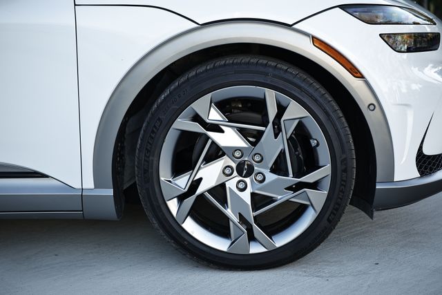 2024 Genesis GV60 Performance photo 4