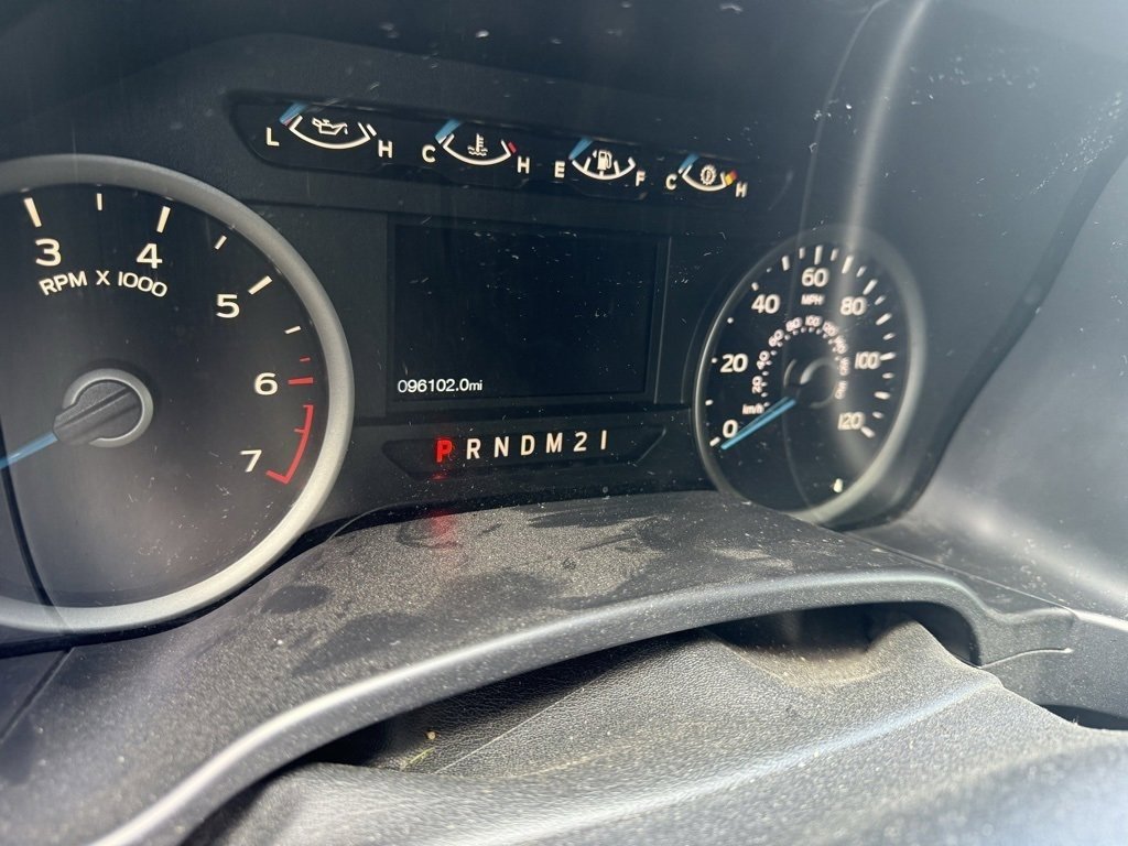 2017 Ford F-150 XLT photo 9