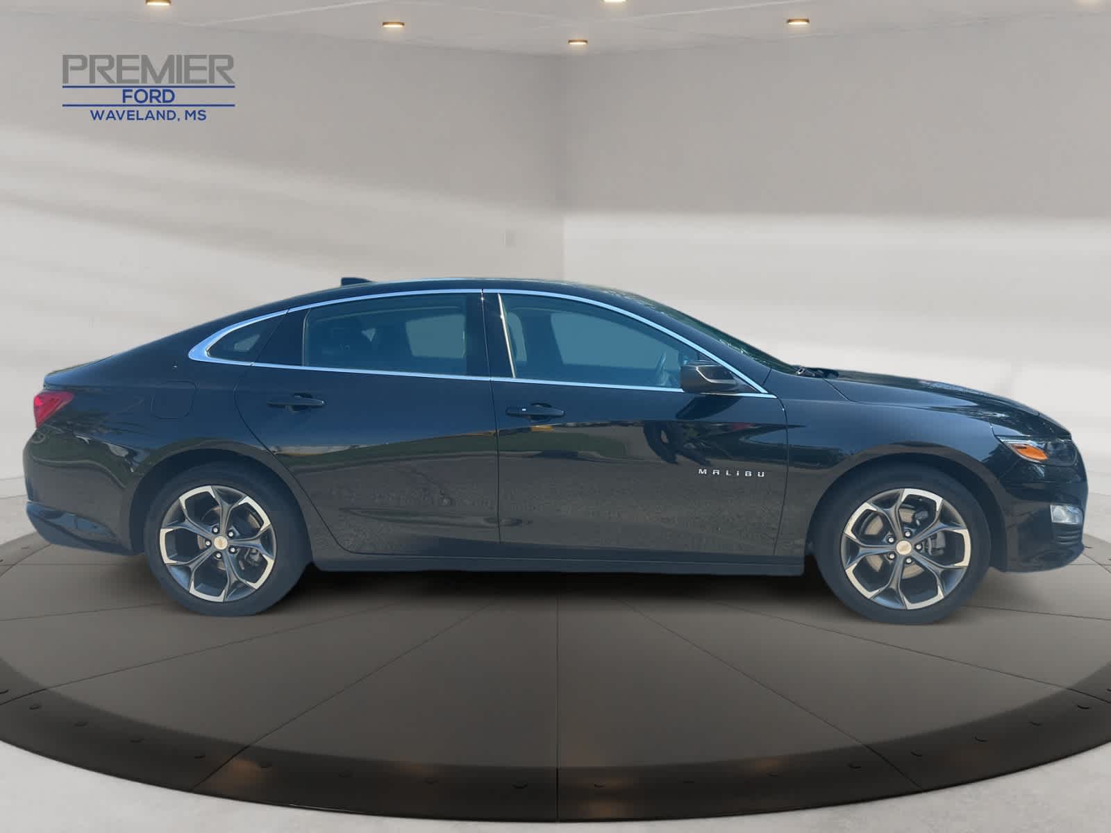 2024 Chevrolet Malibu 1LT photo 6