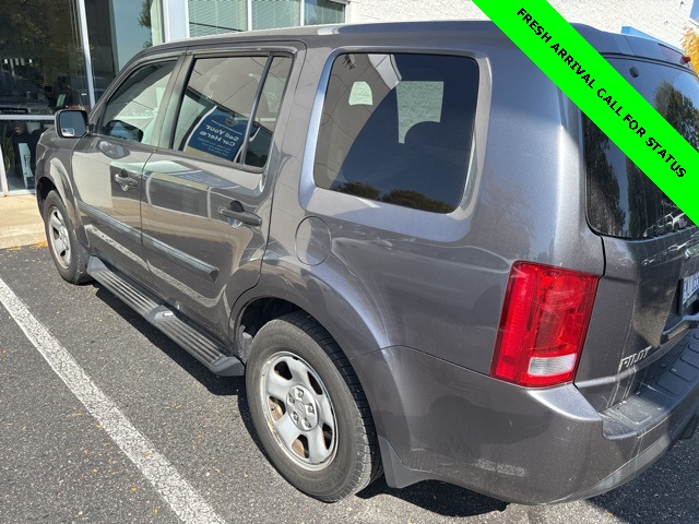 2015 Honda Pilot LX photo 8