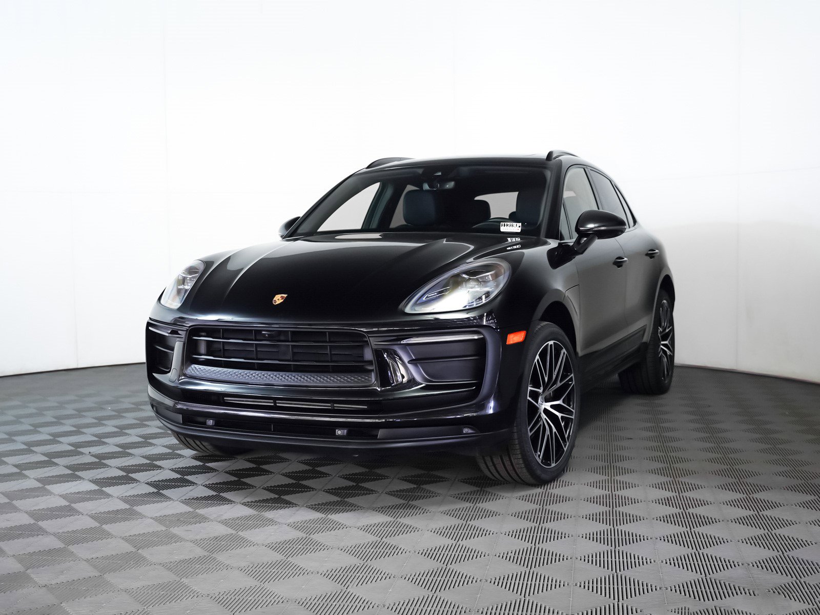 2022 Porsche Macan