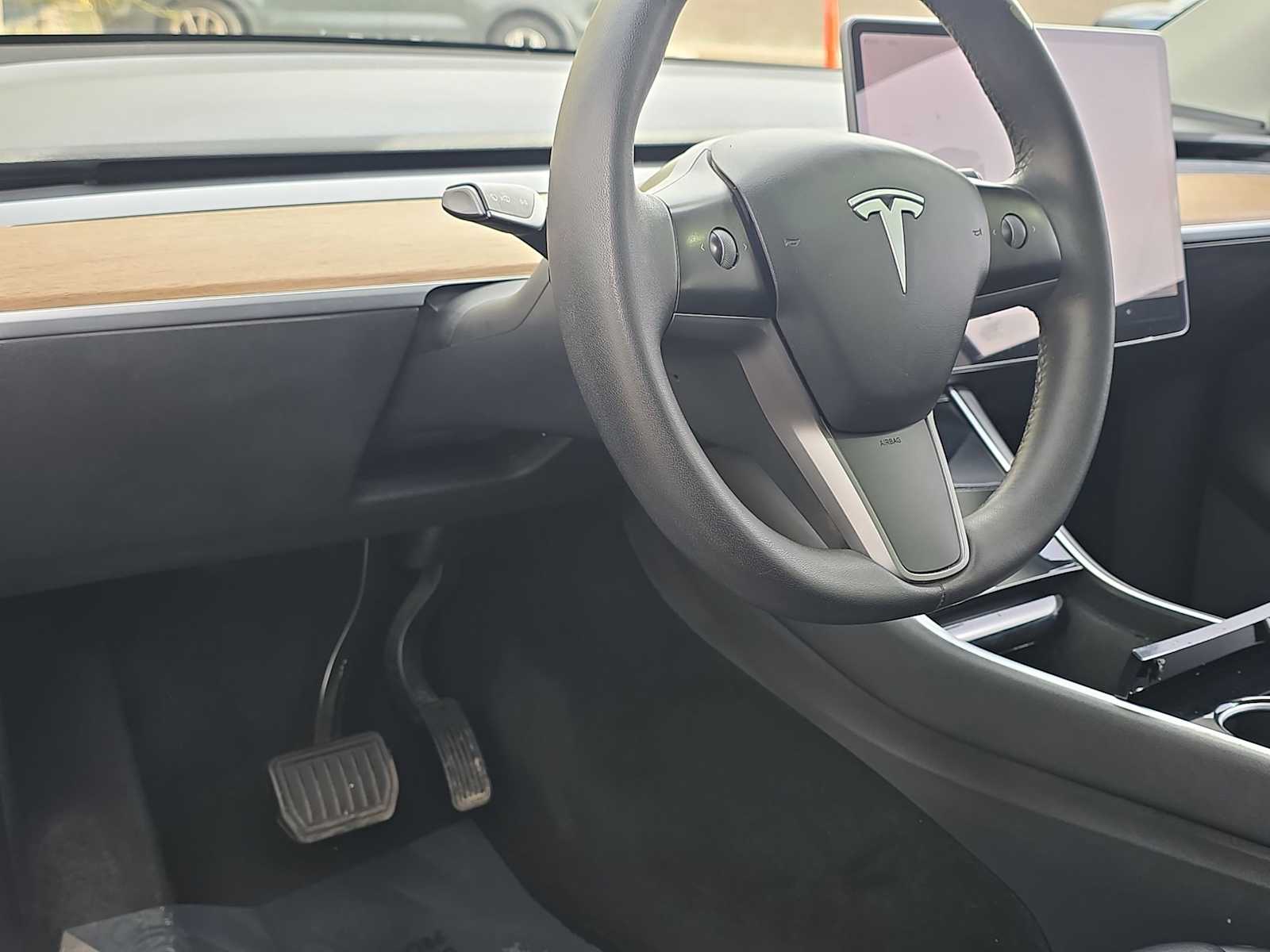 Used 2021 Tesla Model Y Long Range with VIN 5YJYGDEE3MF096353 for sale in Las Vegas, NV