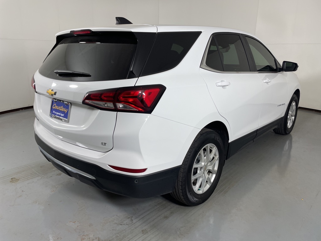 2024 Chevrolet Equinox LT photo 8