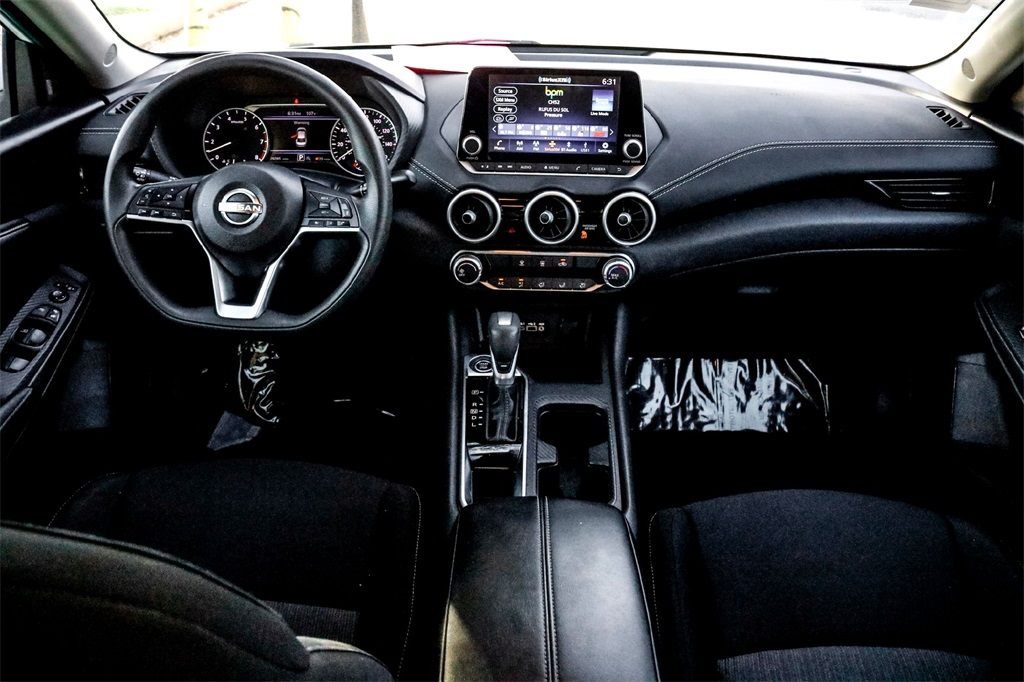 2025 Nissan Sentra SV photo 27