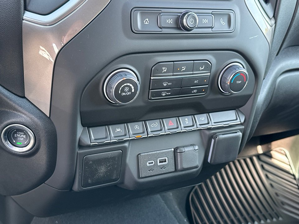 2026 Chevrolet Silverado 1500 Custom photo 18