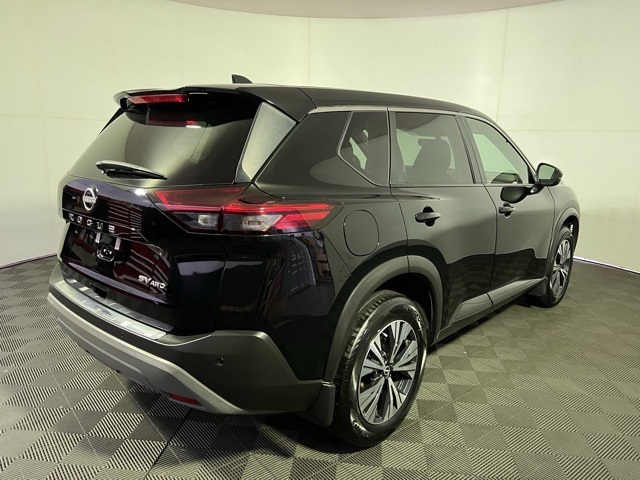 2022 Nissan Rogue SV photo 6