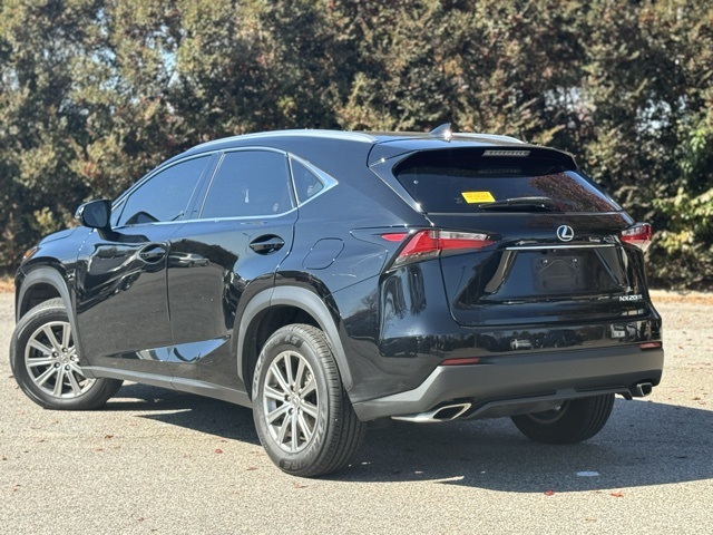 2016 Lexus NX 200t Luxury photo 3