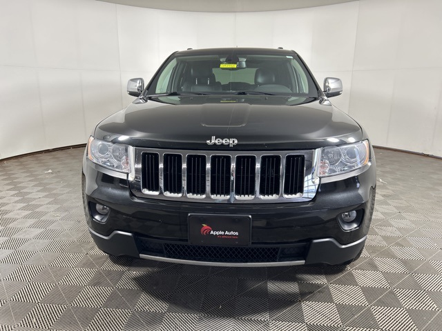 Used 2013 Jeep Grand Cherokee Limited with VIN 1C4RJFBG2DC559832 for sale in Shakopee, Minnesota