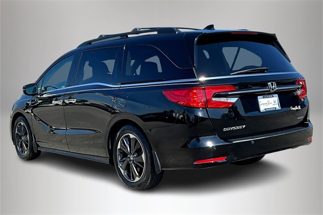 2023 Honda Odyssey Elite photo 3