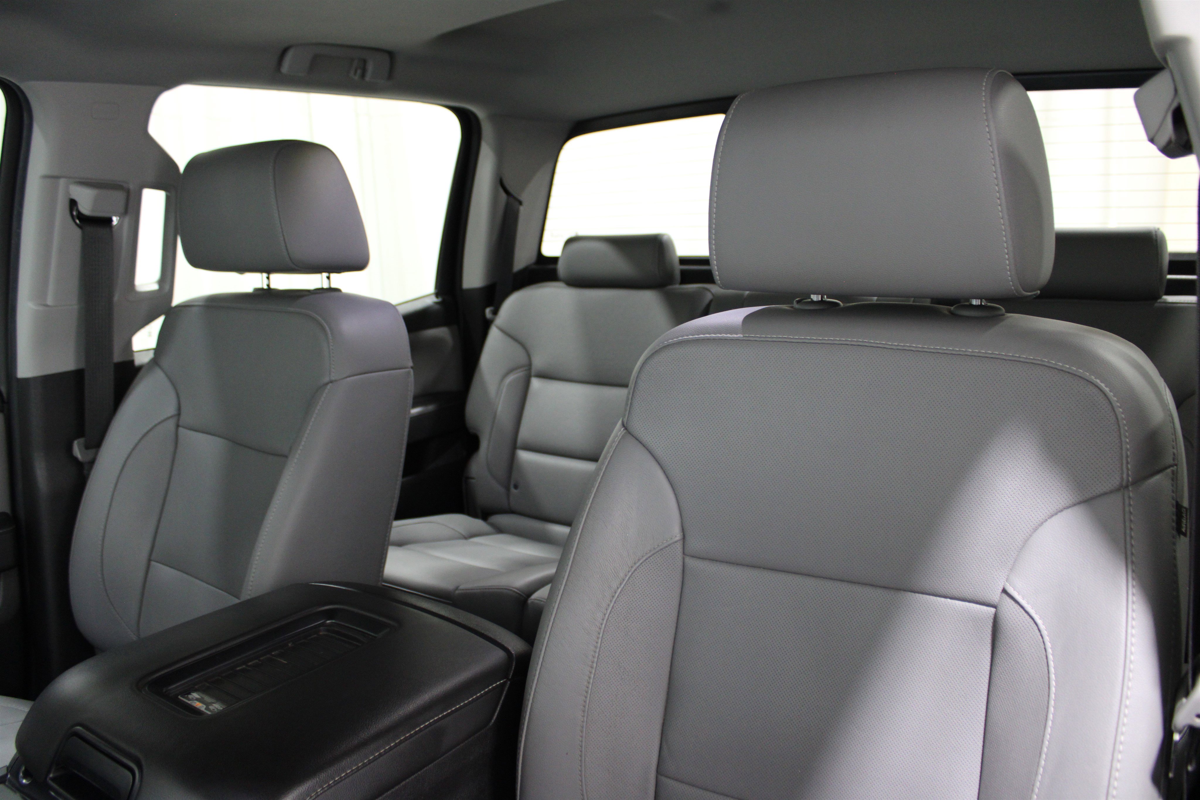 2018 Chevrolet Silverado 1500 LTZ photo 4