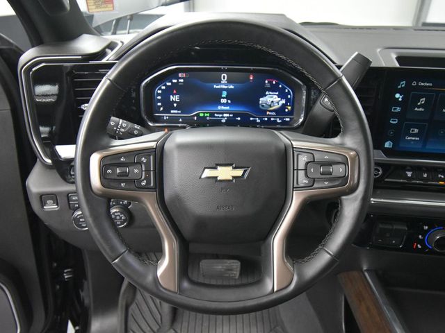 2024 Chevrolet Silverado 3500HD High Country photo 21