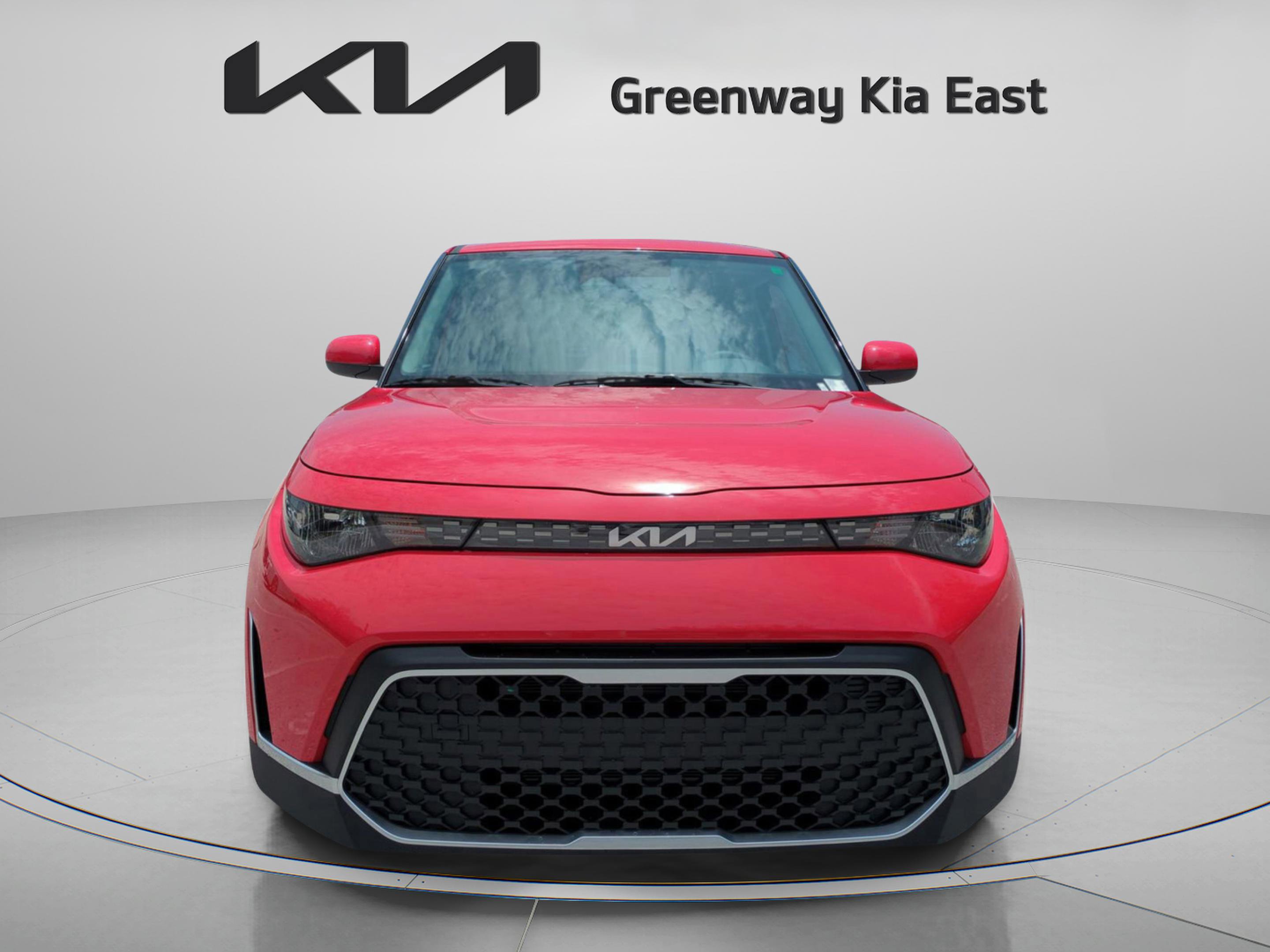 2025 Kia Soul LX photo 2