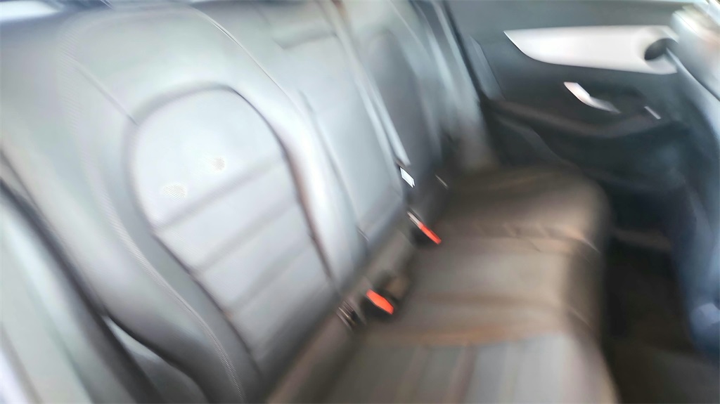 2021 Mercedes Benz GLC 300 photo 21