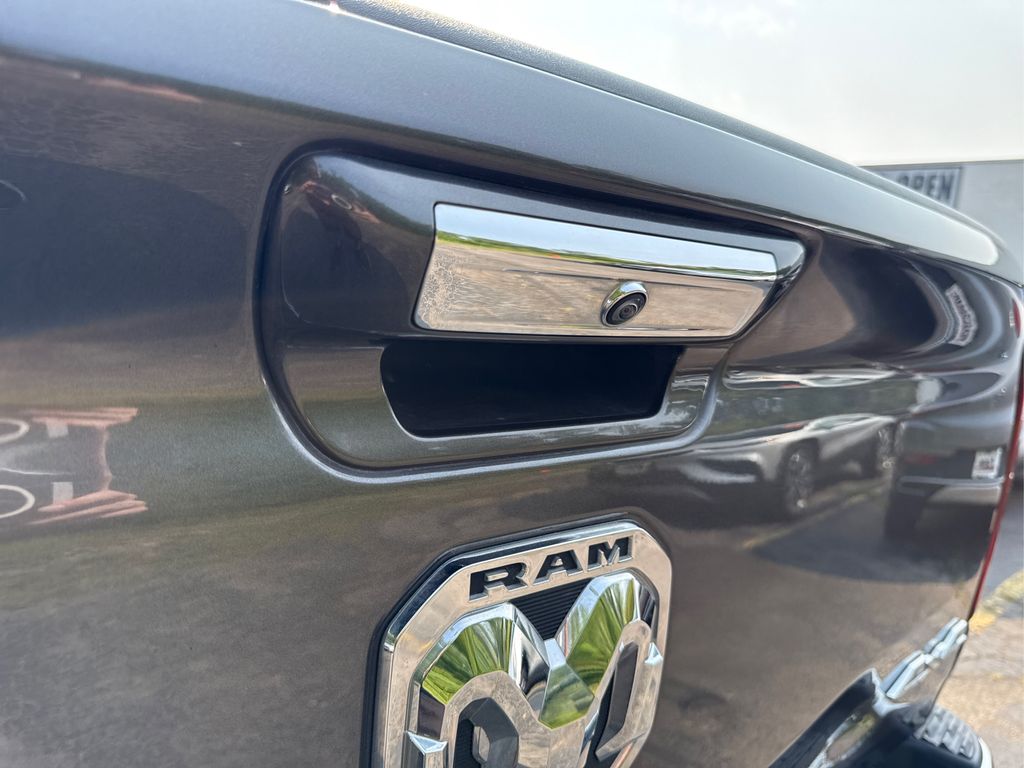 2020 Ram 1500 Laramie photo 16
